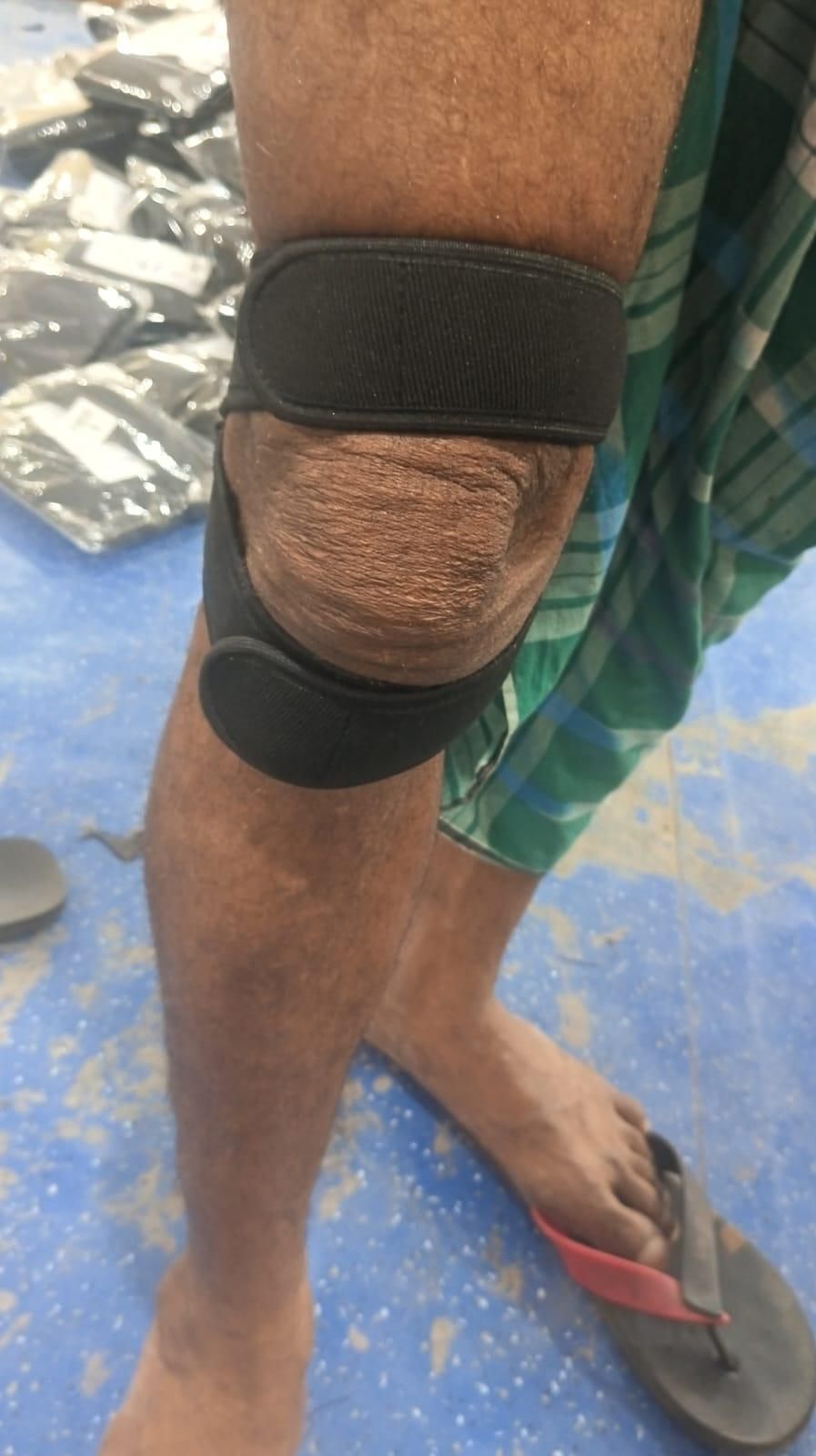 Adjustable Neoprene Knee Strap